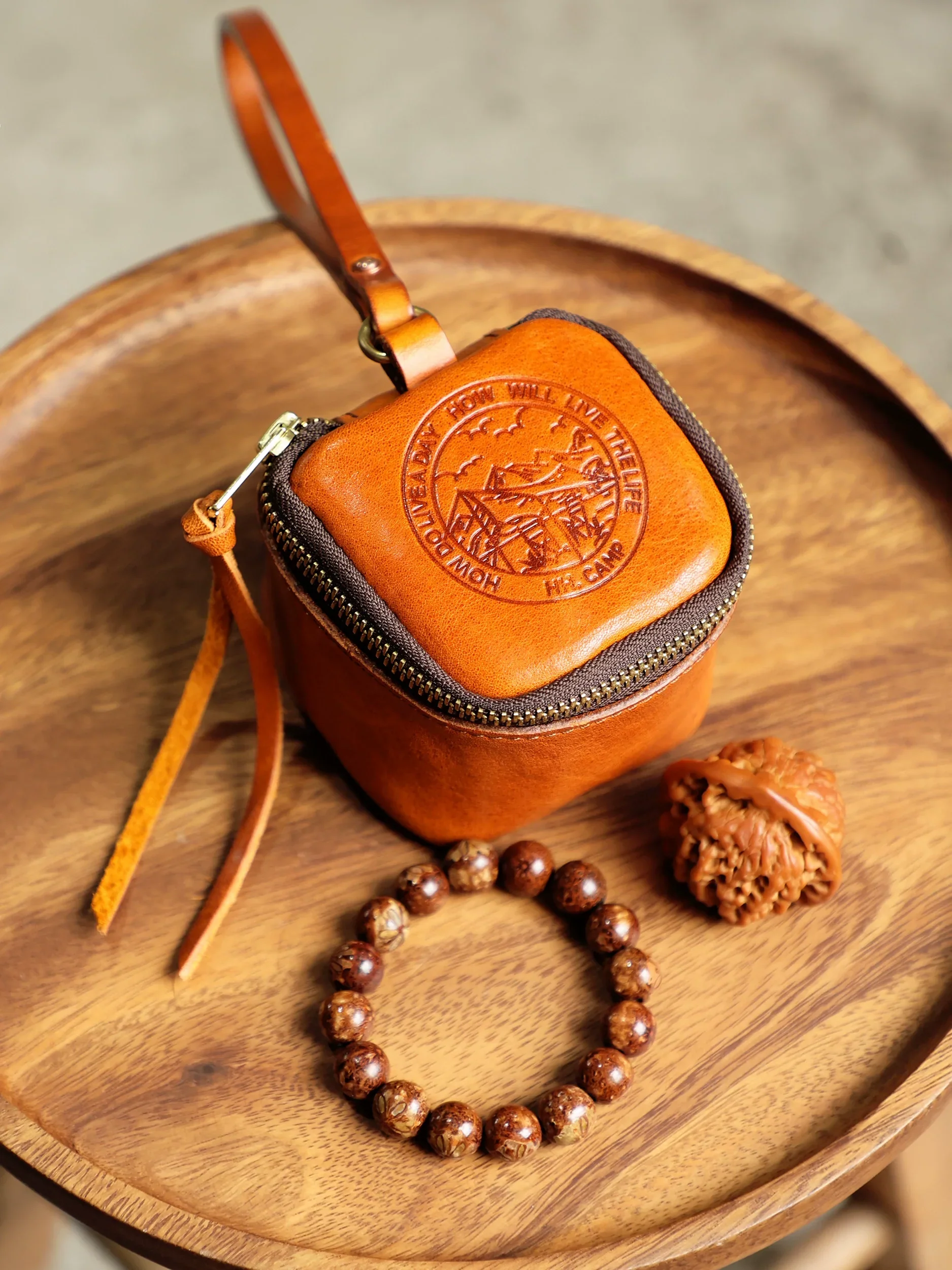 Vegetable-Tanned Leather Bracelet Case