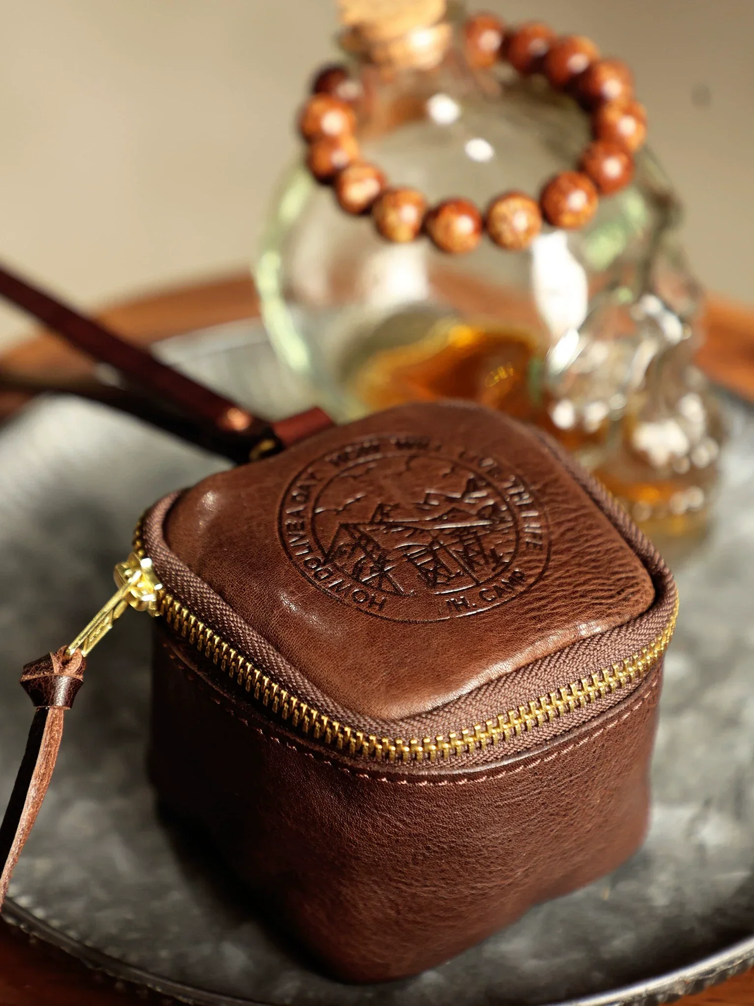 Vegetable-Tanned Leather Bracelet Case - Image 5