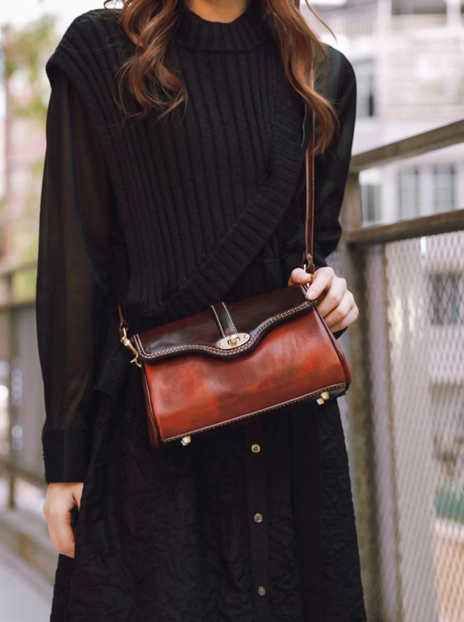 Vegetable-Tanned Leather Crossbody Bag - Image 8