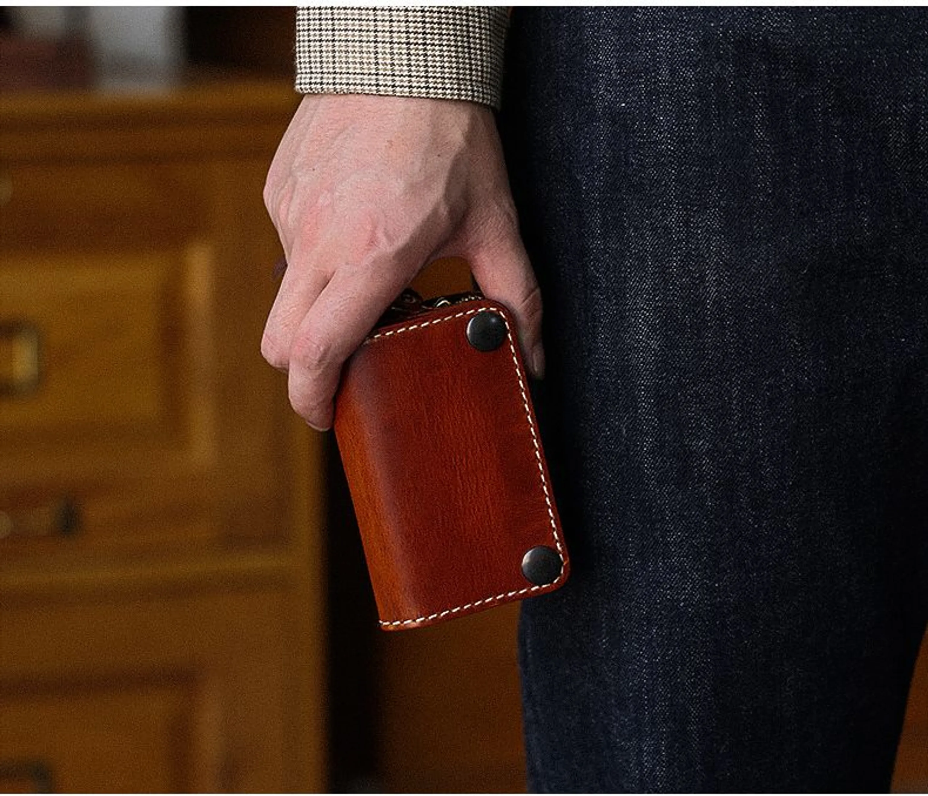 Vegetable-Tanned Leather Key & Card Wallet - Image 4