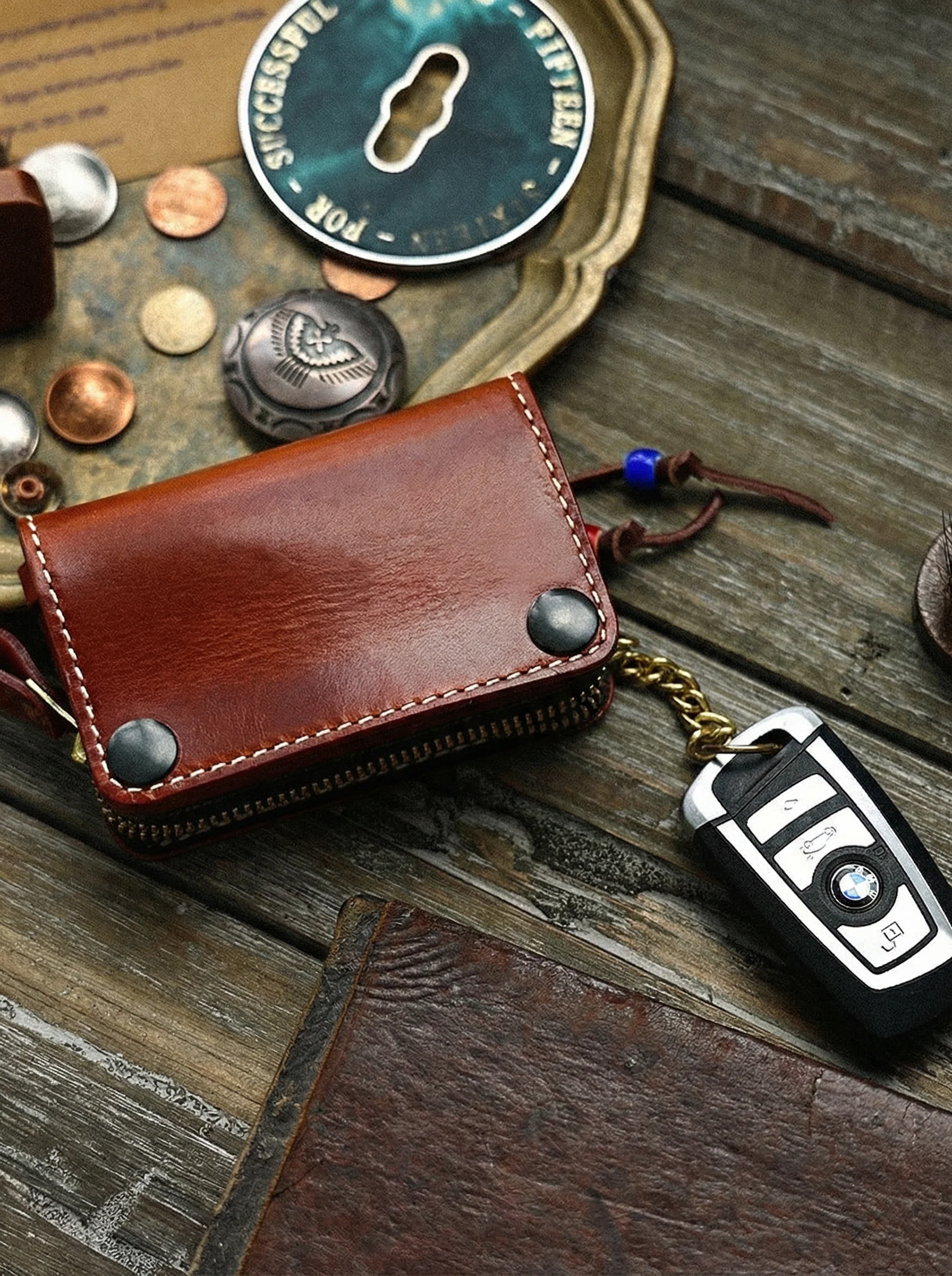 Vegetable-Tanned Leather Key & Card Wallet - Image 5