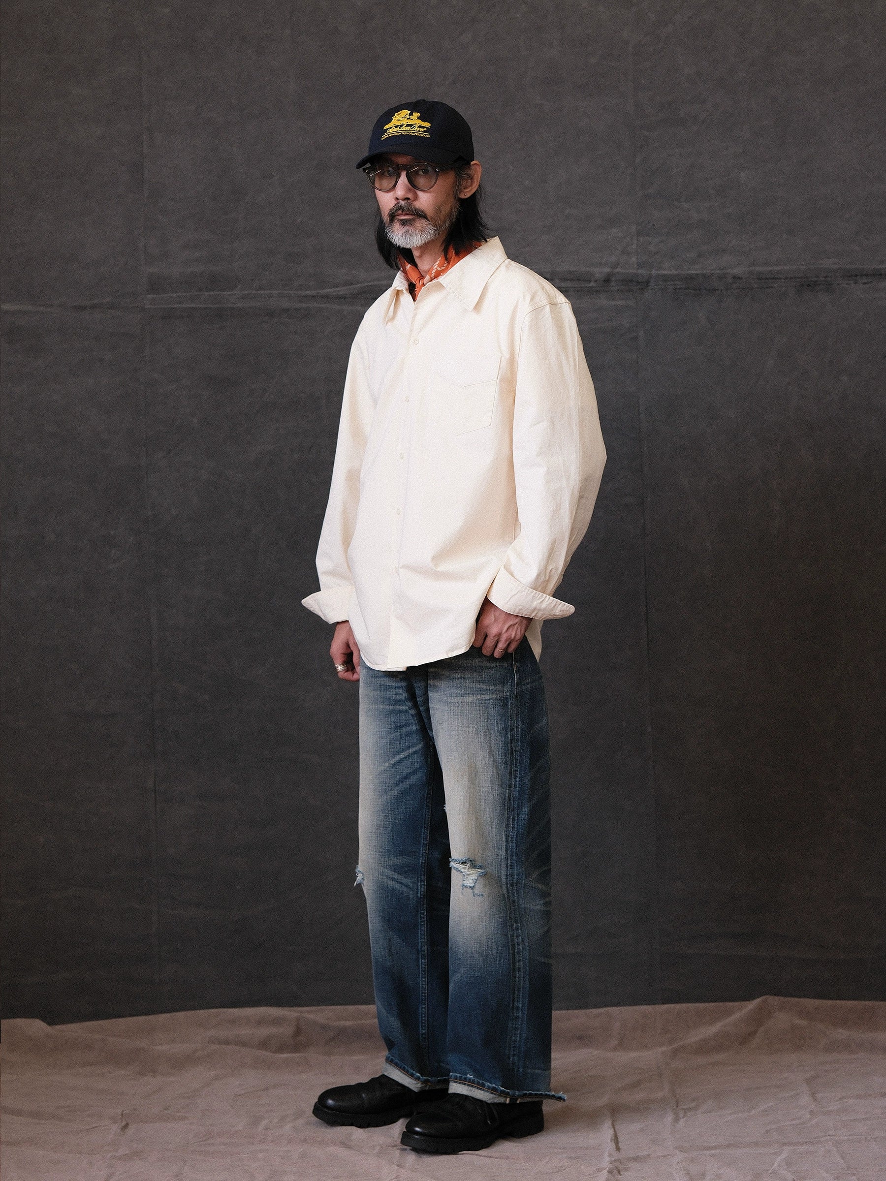 Versatile Classic Long-Sleeved Shirt - Image 2
