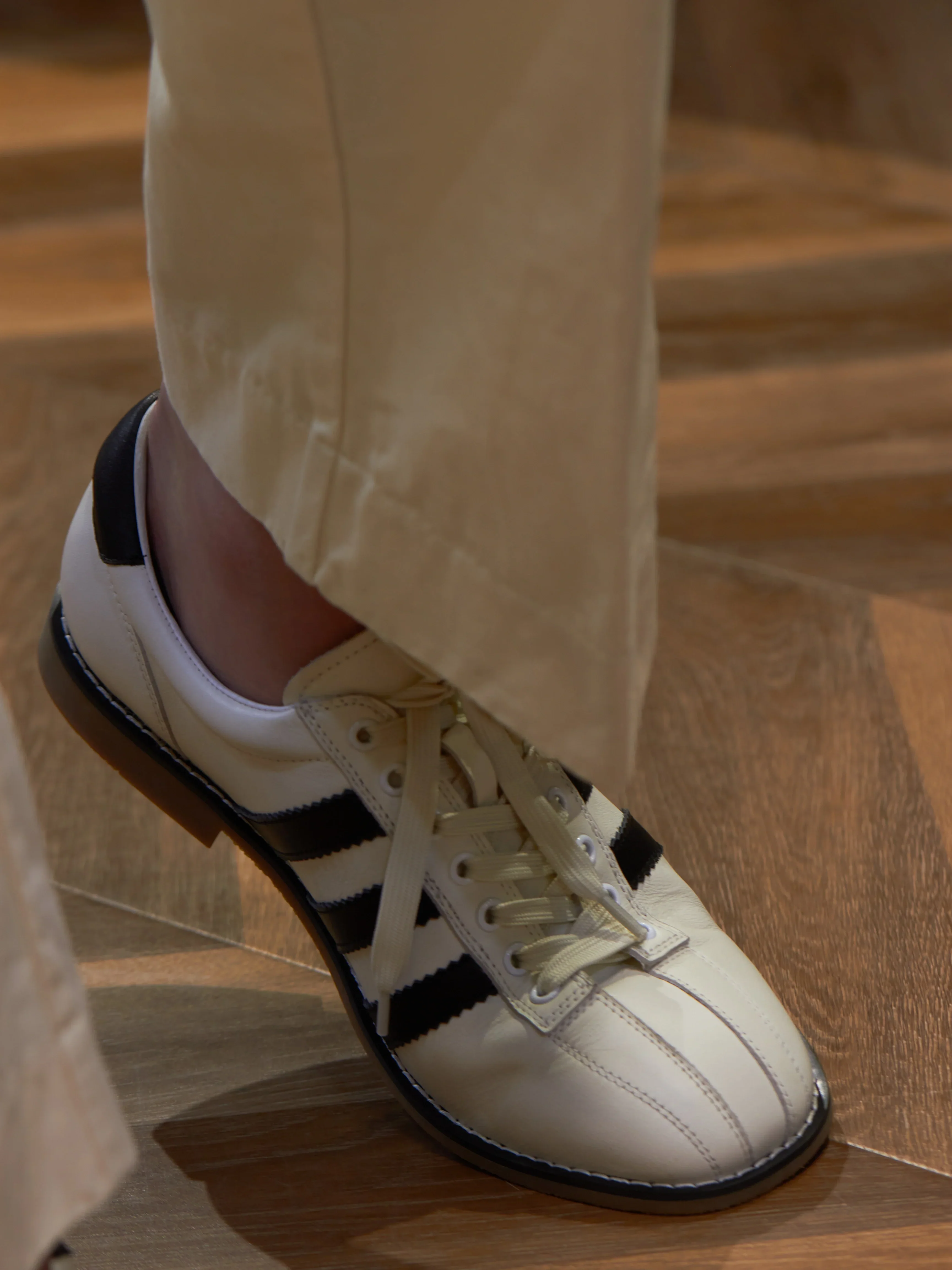 Vintage Bowling Sneakers - Image 4