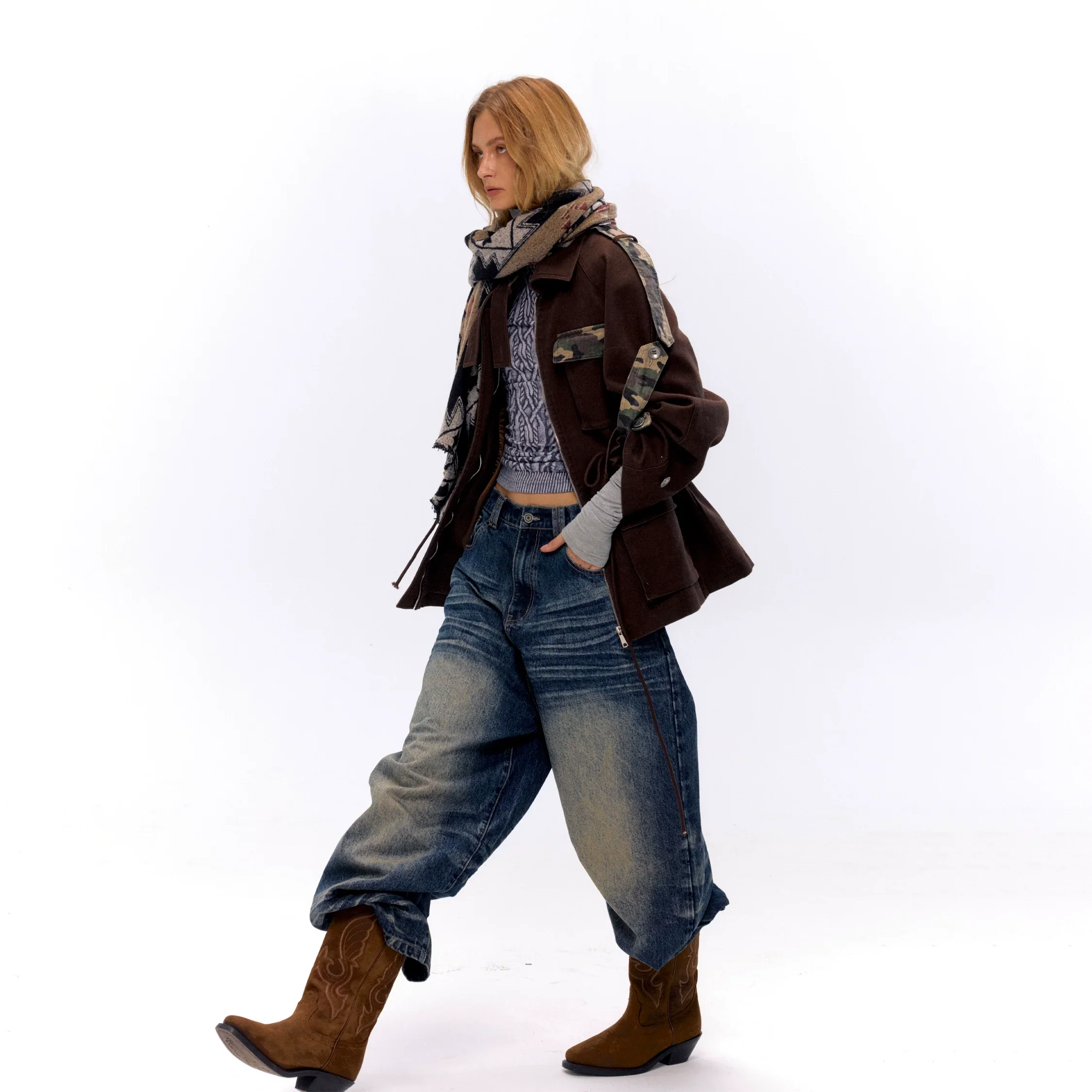 Vintage Distressed Jeans - Image 2