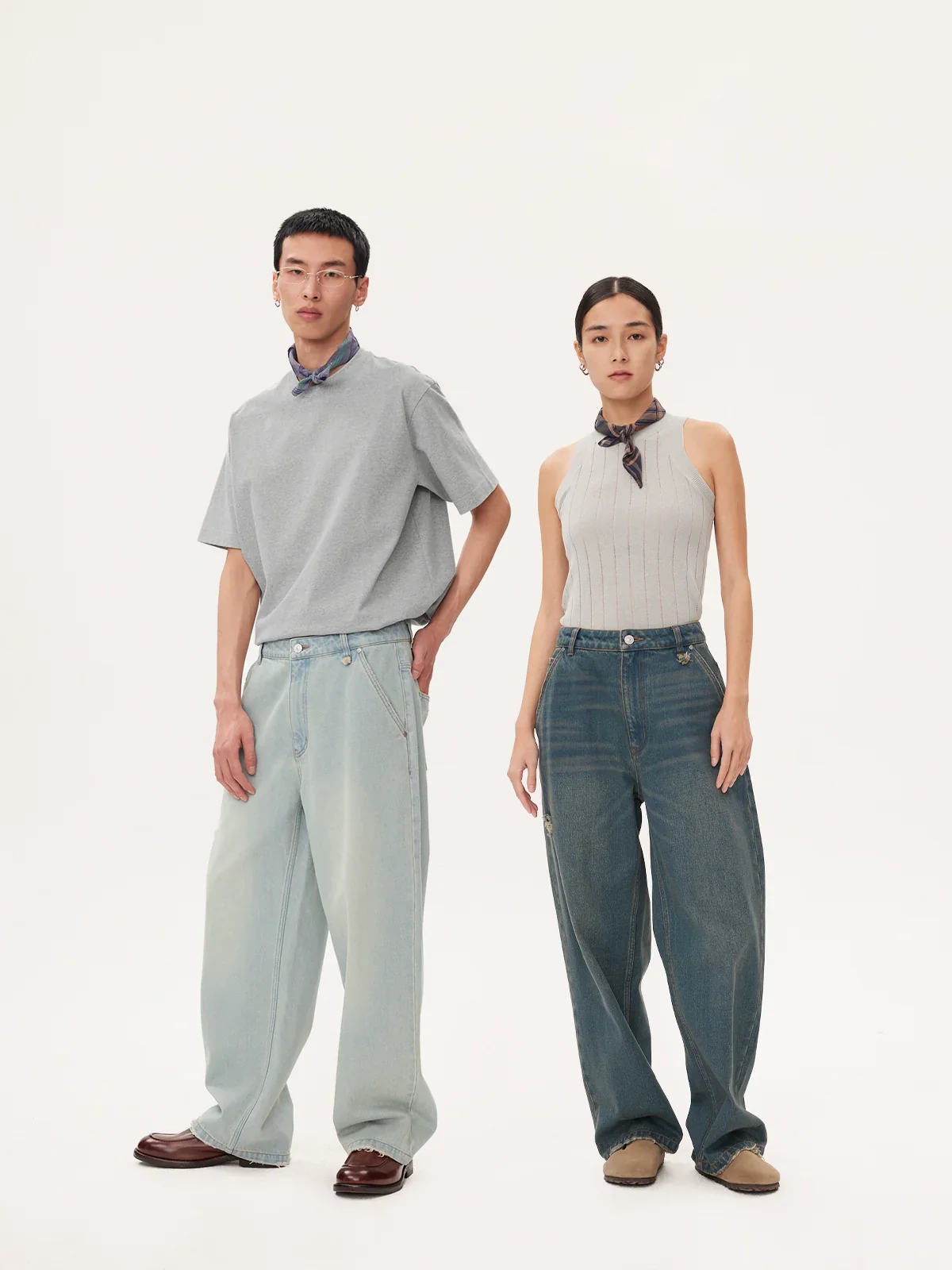 Vintage-Wash Wide-Leg Jeans - Image 2