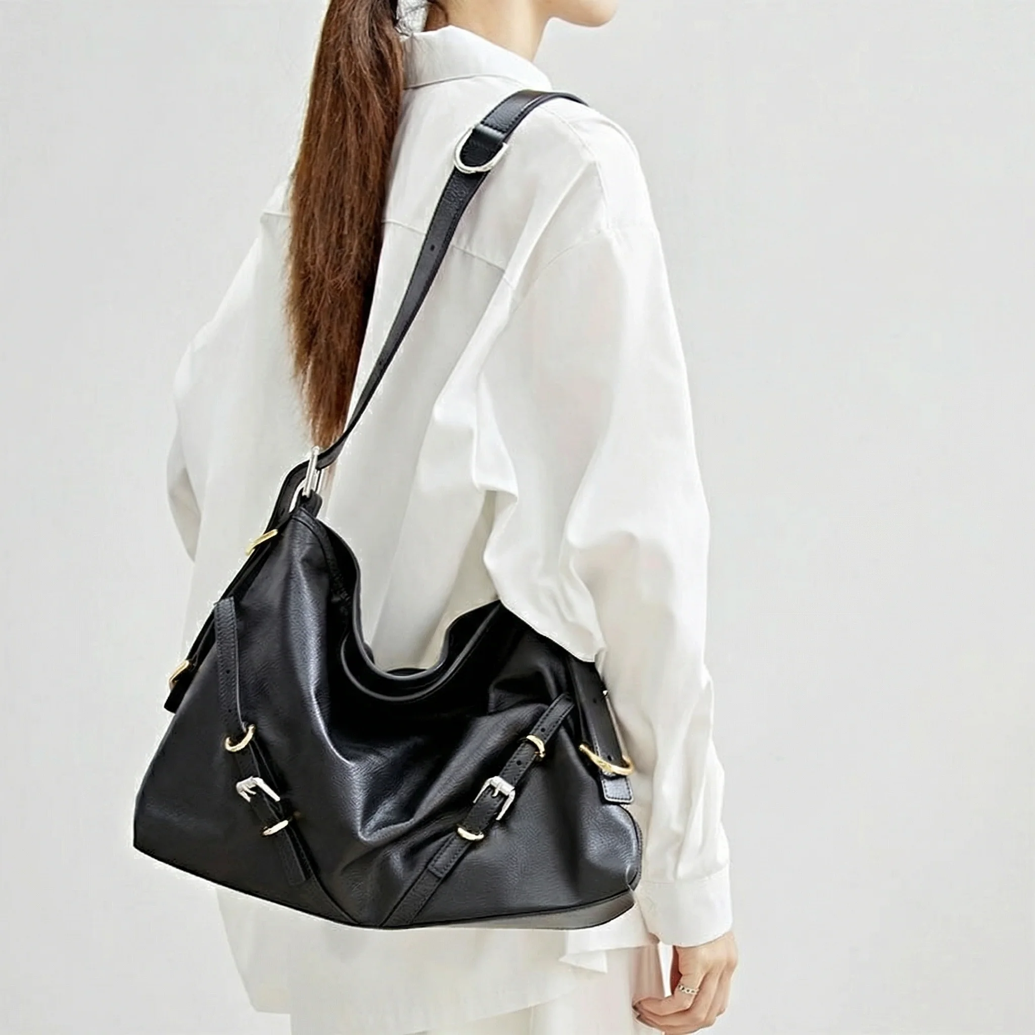 Voyou Hobo Tote - Image 5