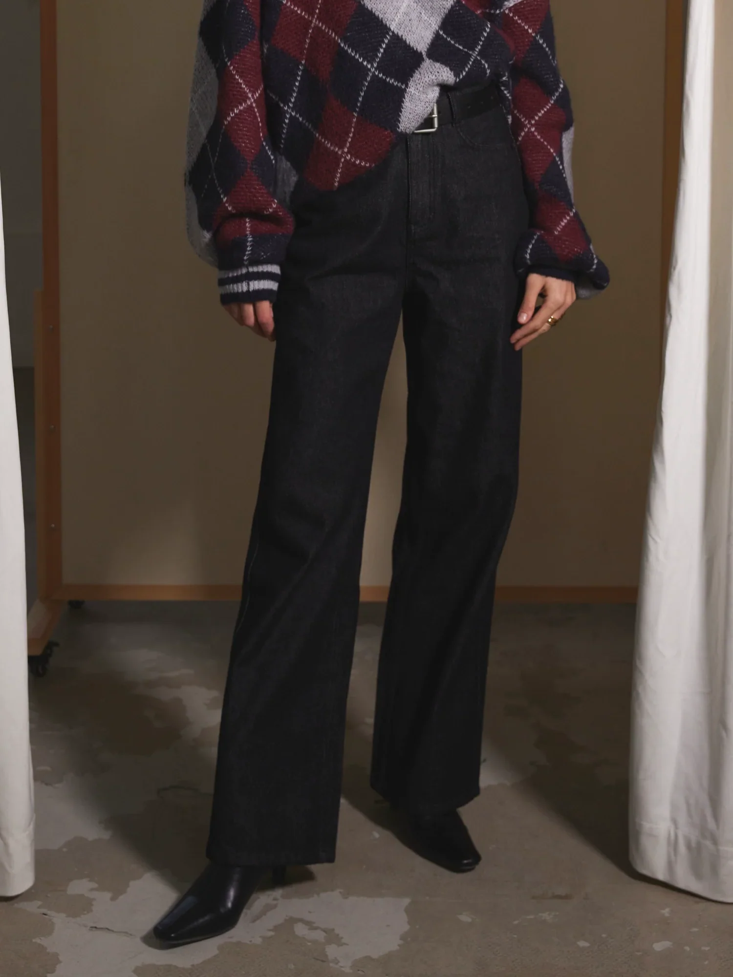 Washed Black High-Waist Straight Jeans - Image 3