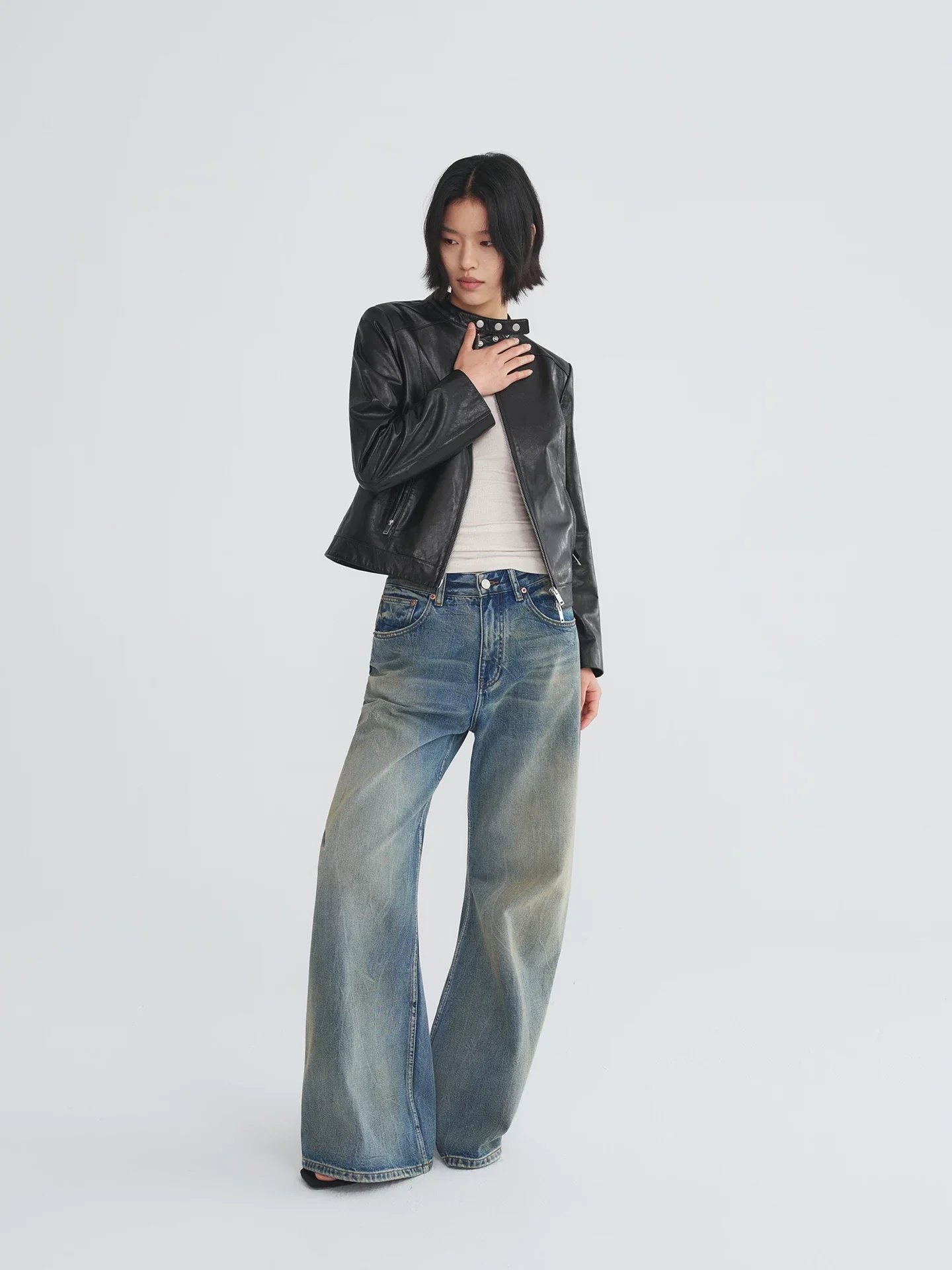 Washed Wide-Leg Jeans - Image 2