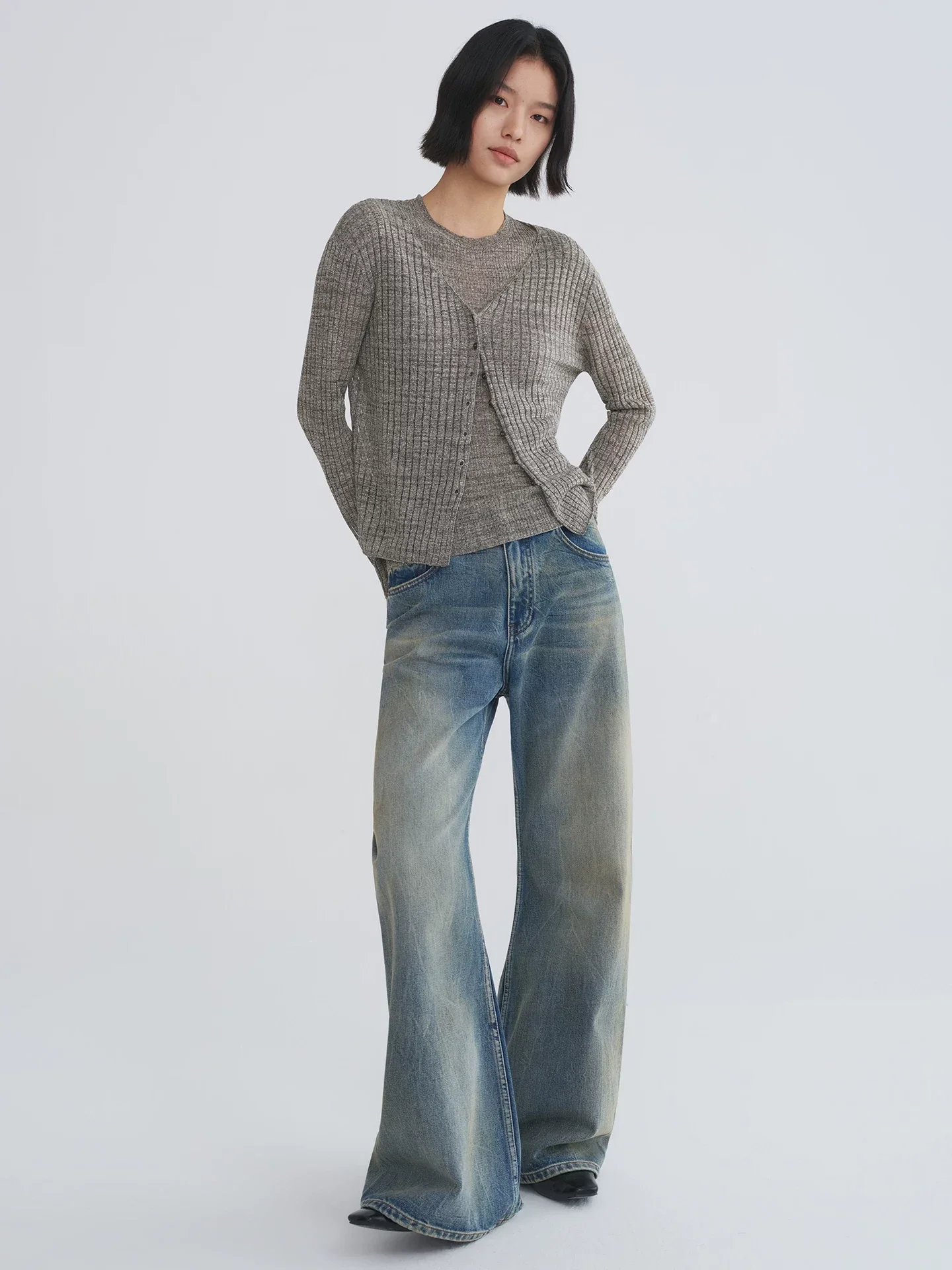Washed Wide-Leg Jeans - Image 4