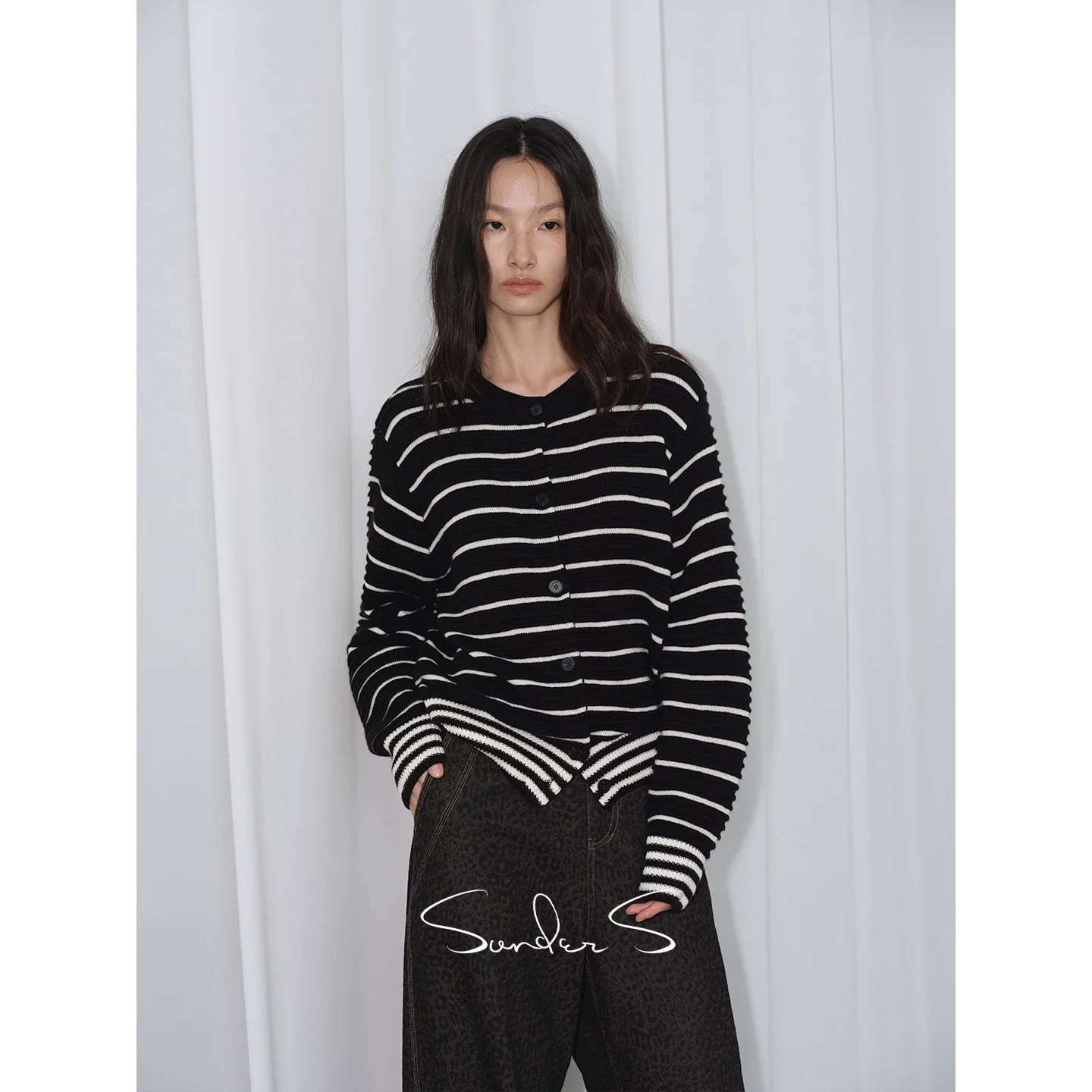Wavy Stripe Wool-Blend Cardigan - Image 4