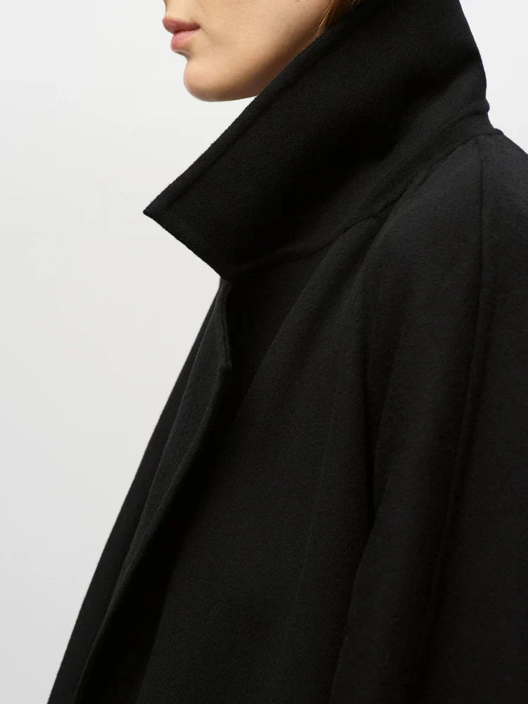 Wide-Lapel Wrap Coat - Image 5