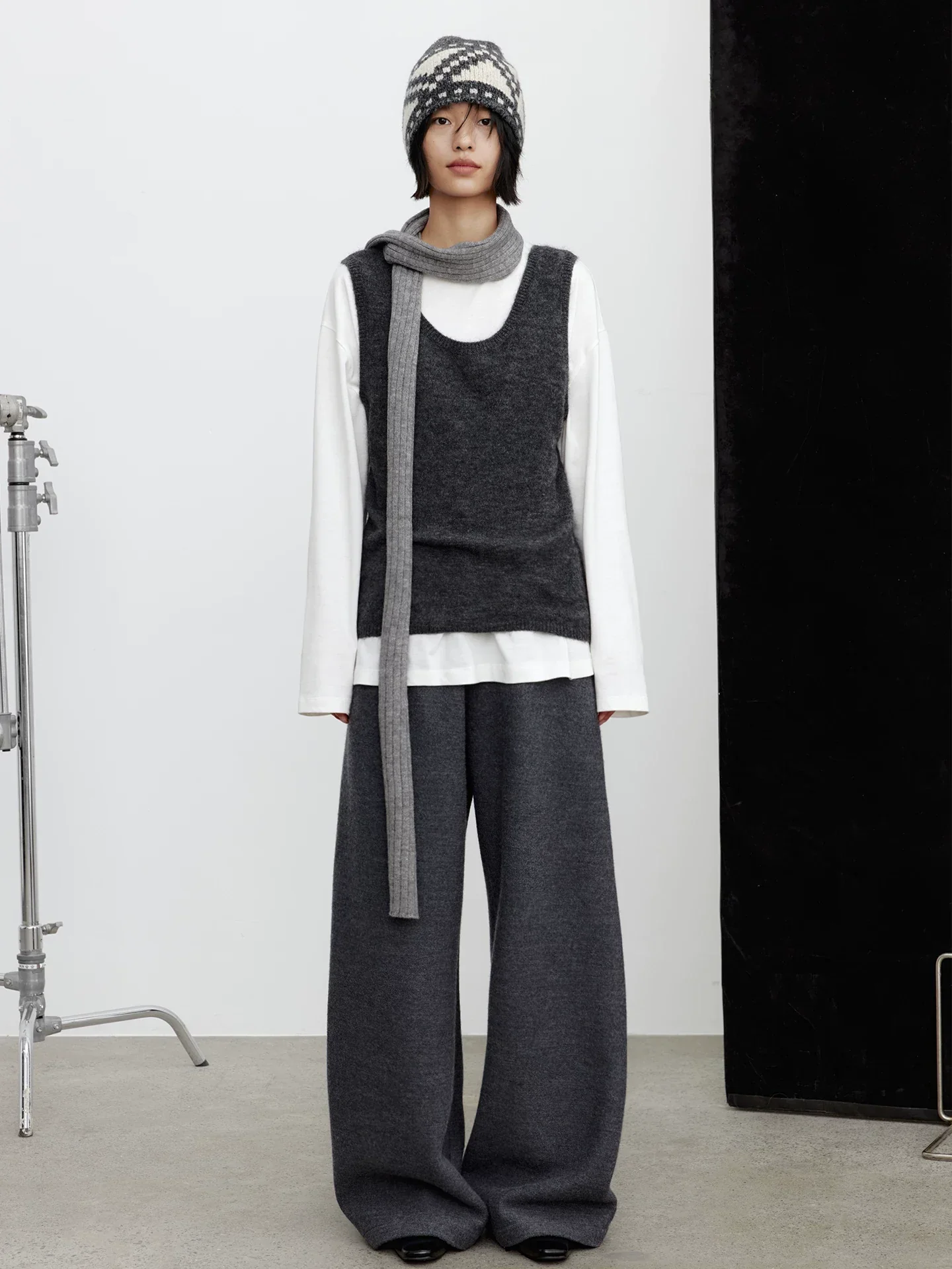 Wide-Leg Knit Pants - Image 4