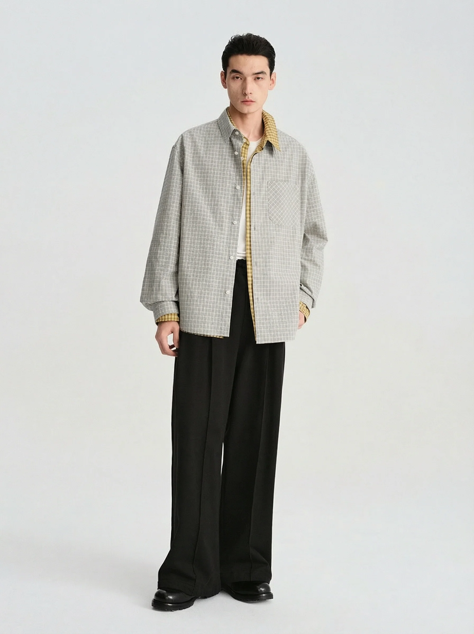 Wide-Leg Pleated Drawstring Trousers - Image 3