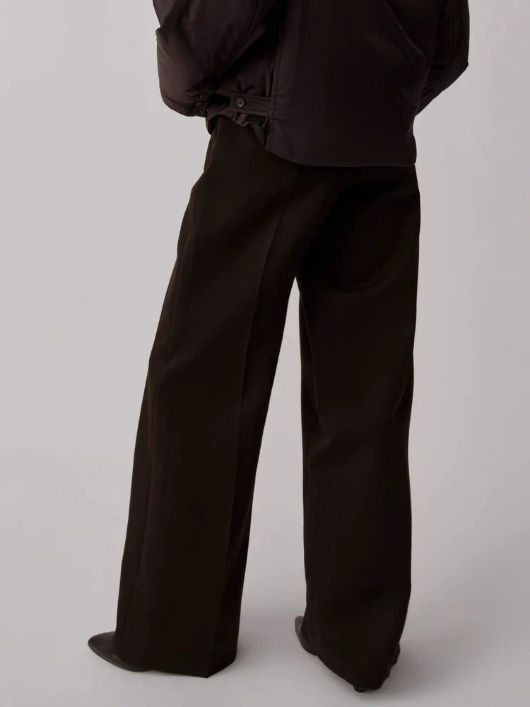 Wide-Leg Pleated Trousers - Image 4