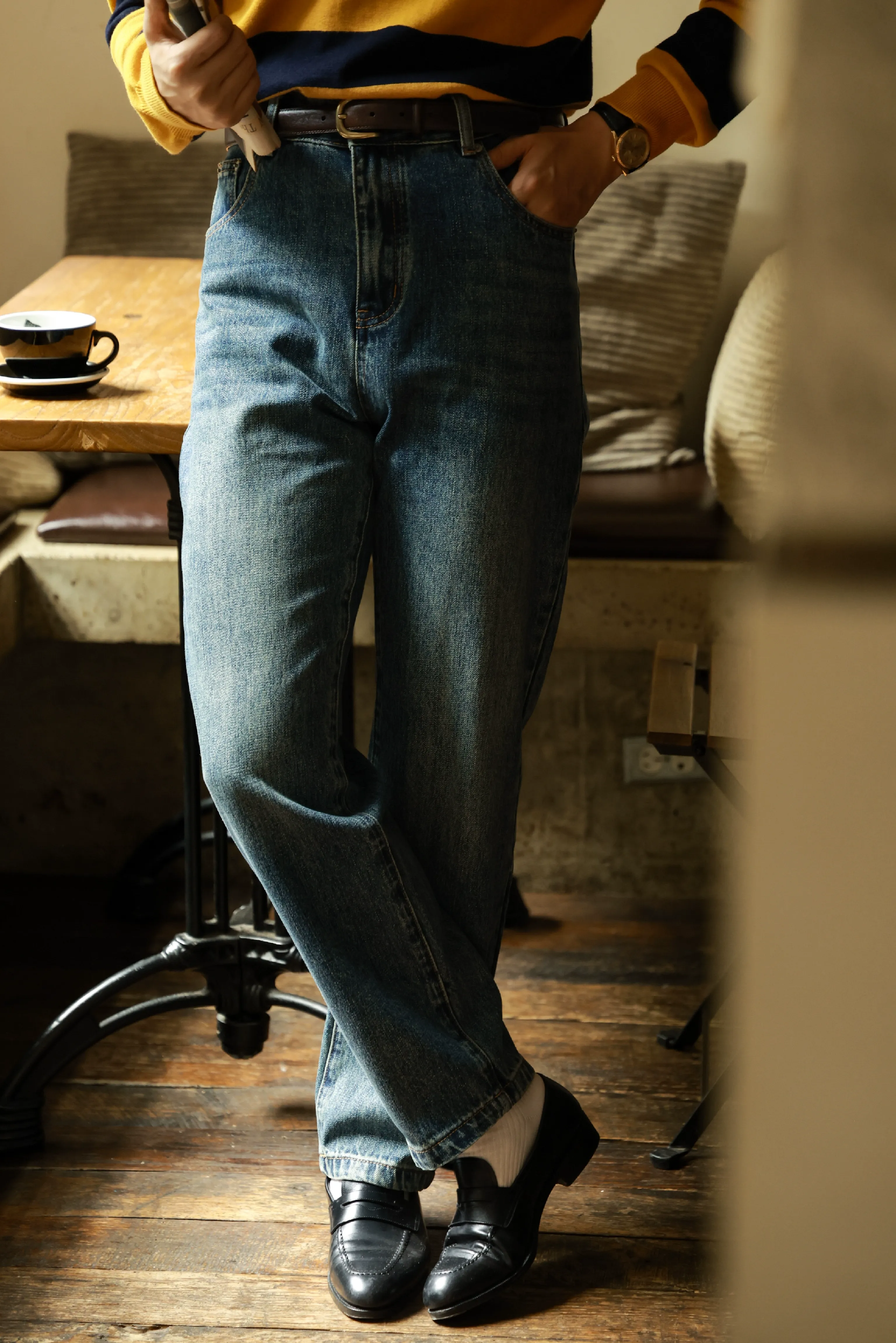 Wind-Eroded Blue Straight Jeans - Image 5