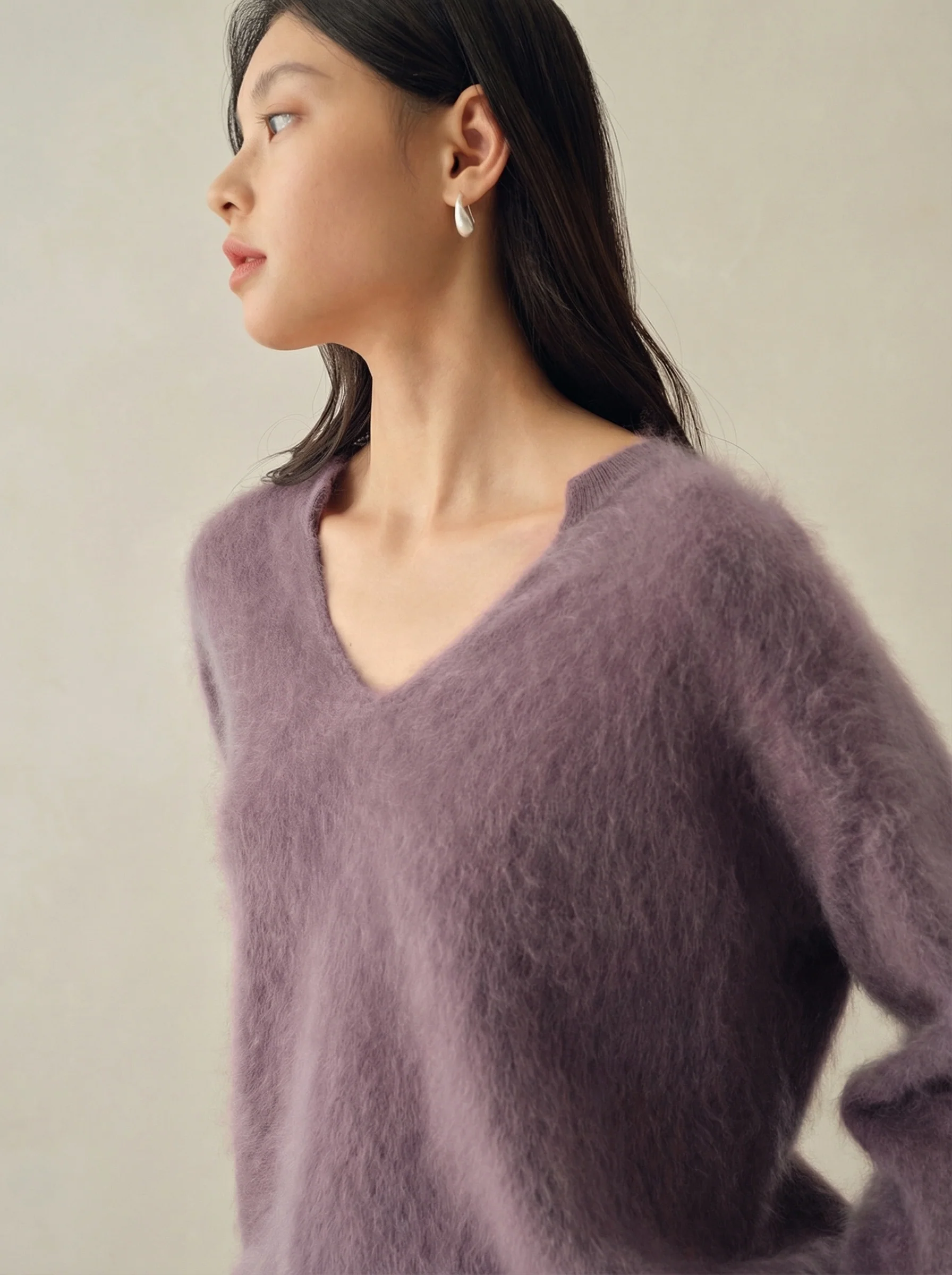 Winter Snow Oversized Cashmere V-Neck Sweater - Image 4