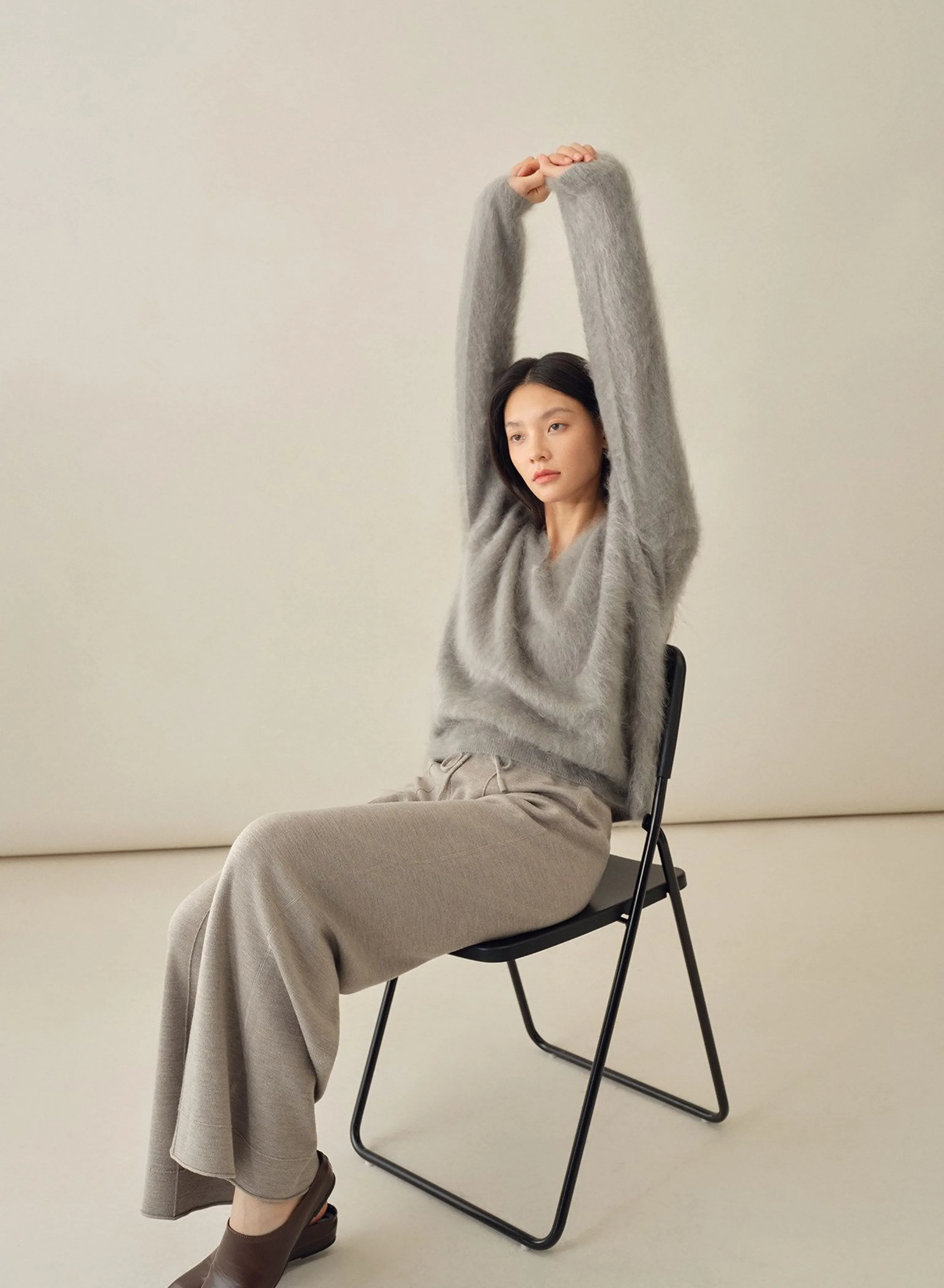 Winter Snow Oversized Cashmere V-Neck Sweater - Image 5