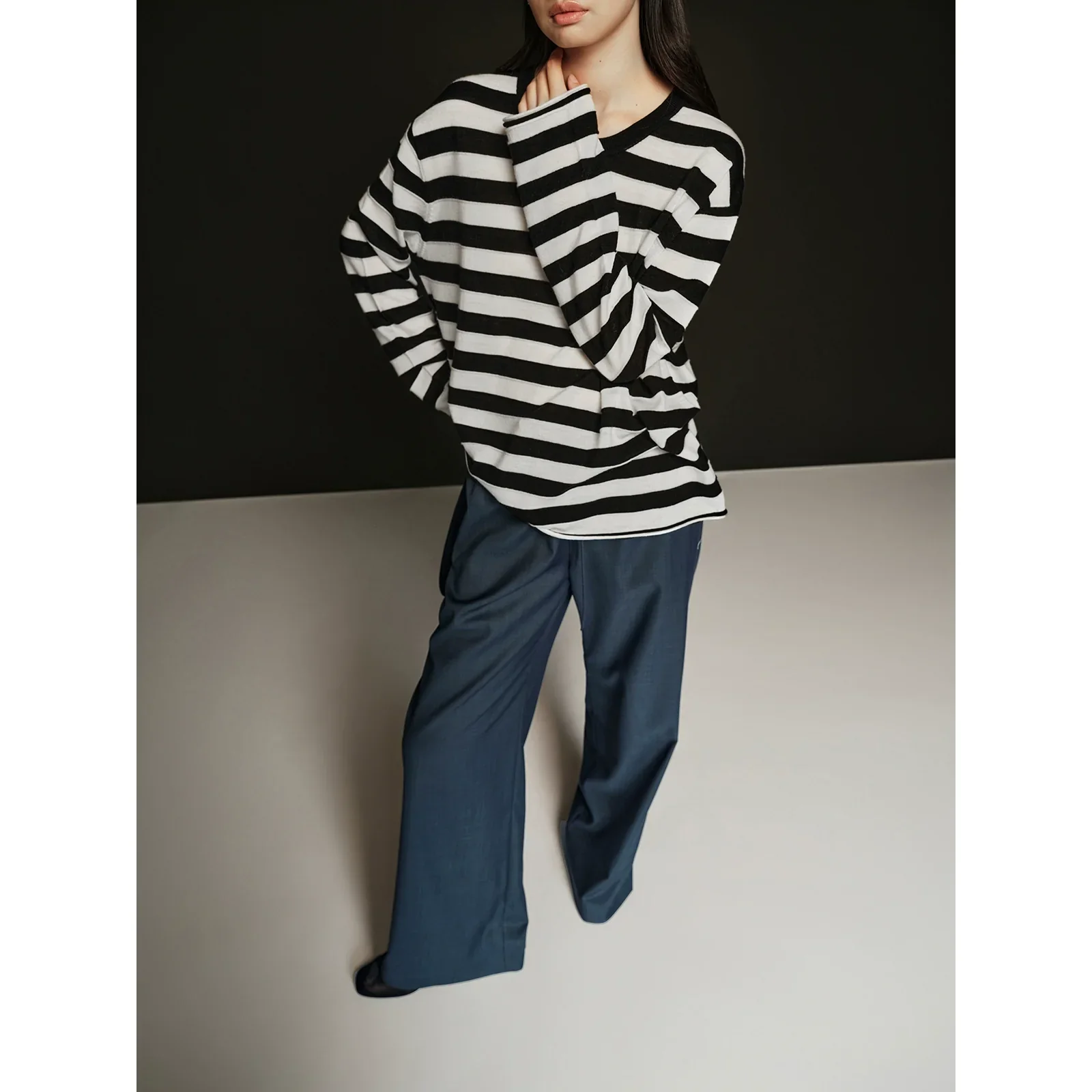 Wool Blend Wide-Leg Pants - Image 4