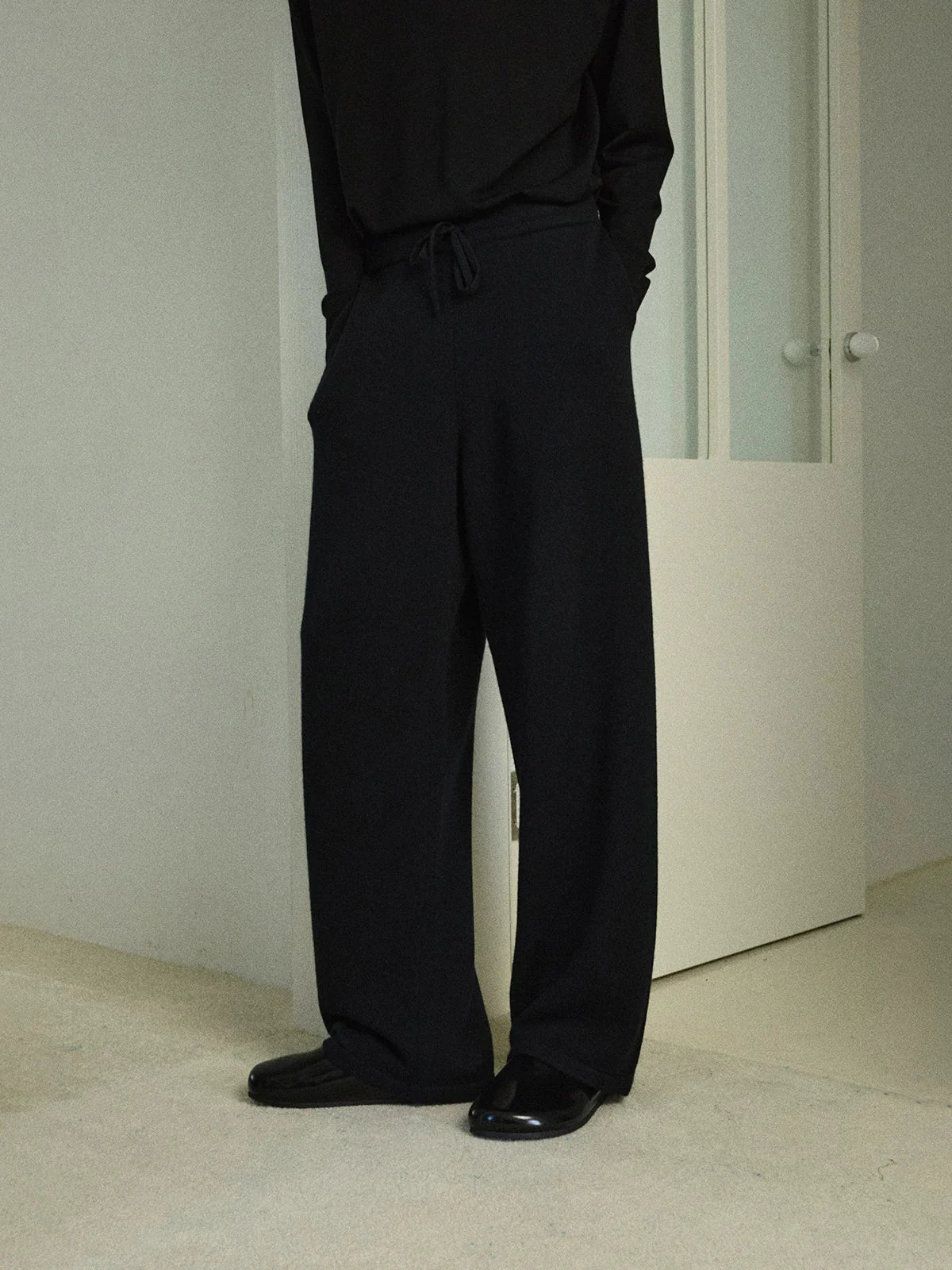Wool-Cashmere Straight-Leg Knit Trousers - Image 5