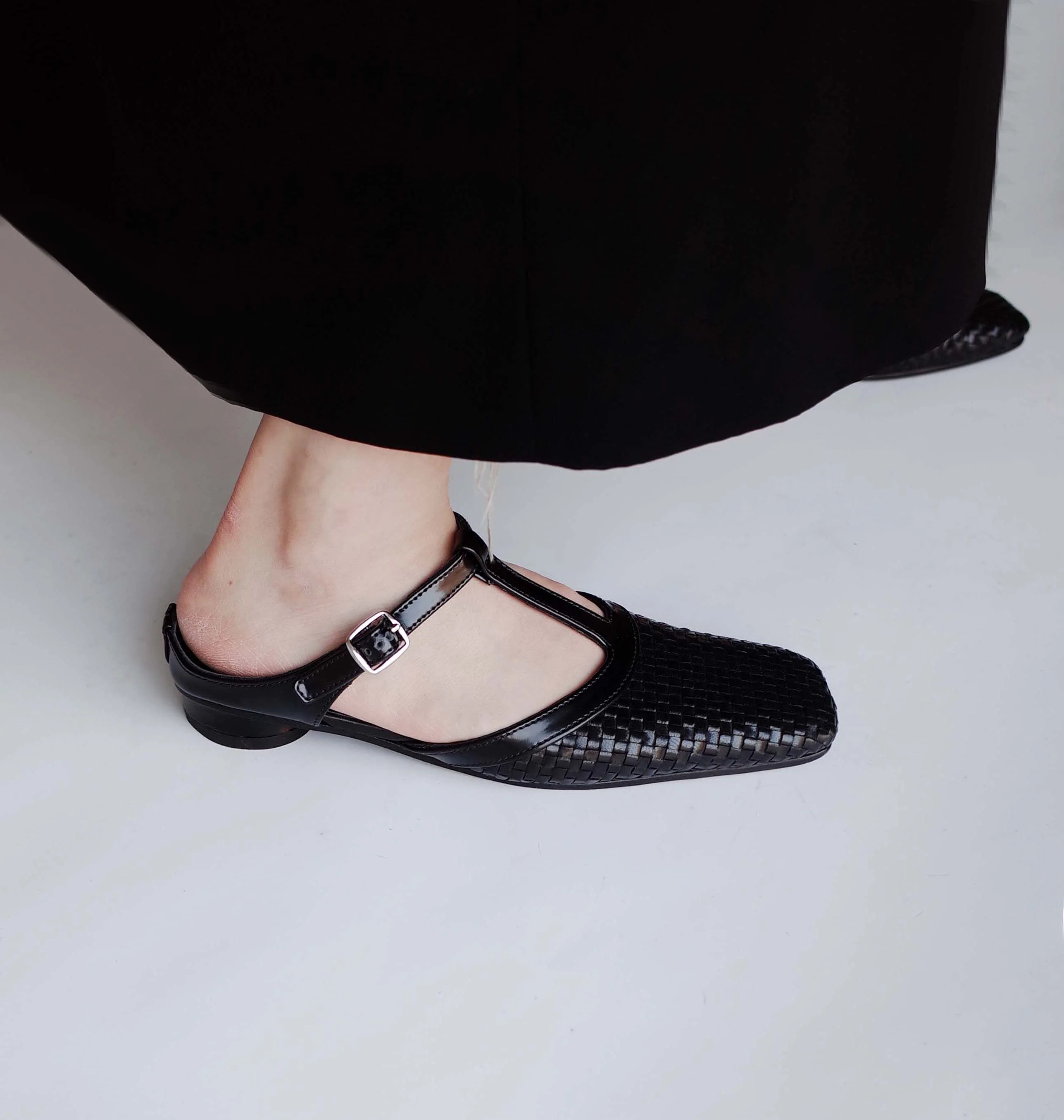 Woven T-Strap Leather Sandals - Image 3