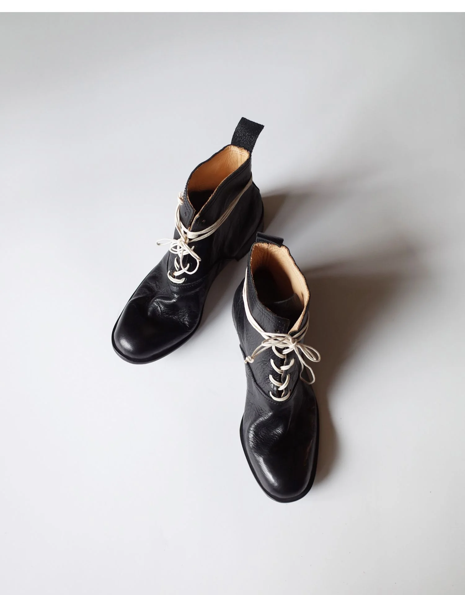 Wrinkled Leather Lace-up Ankle Boots - Image 2