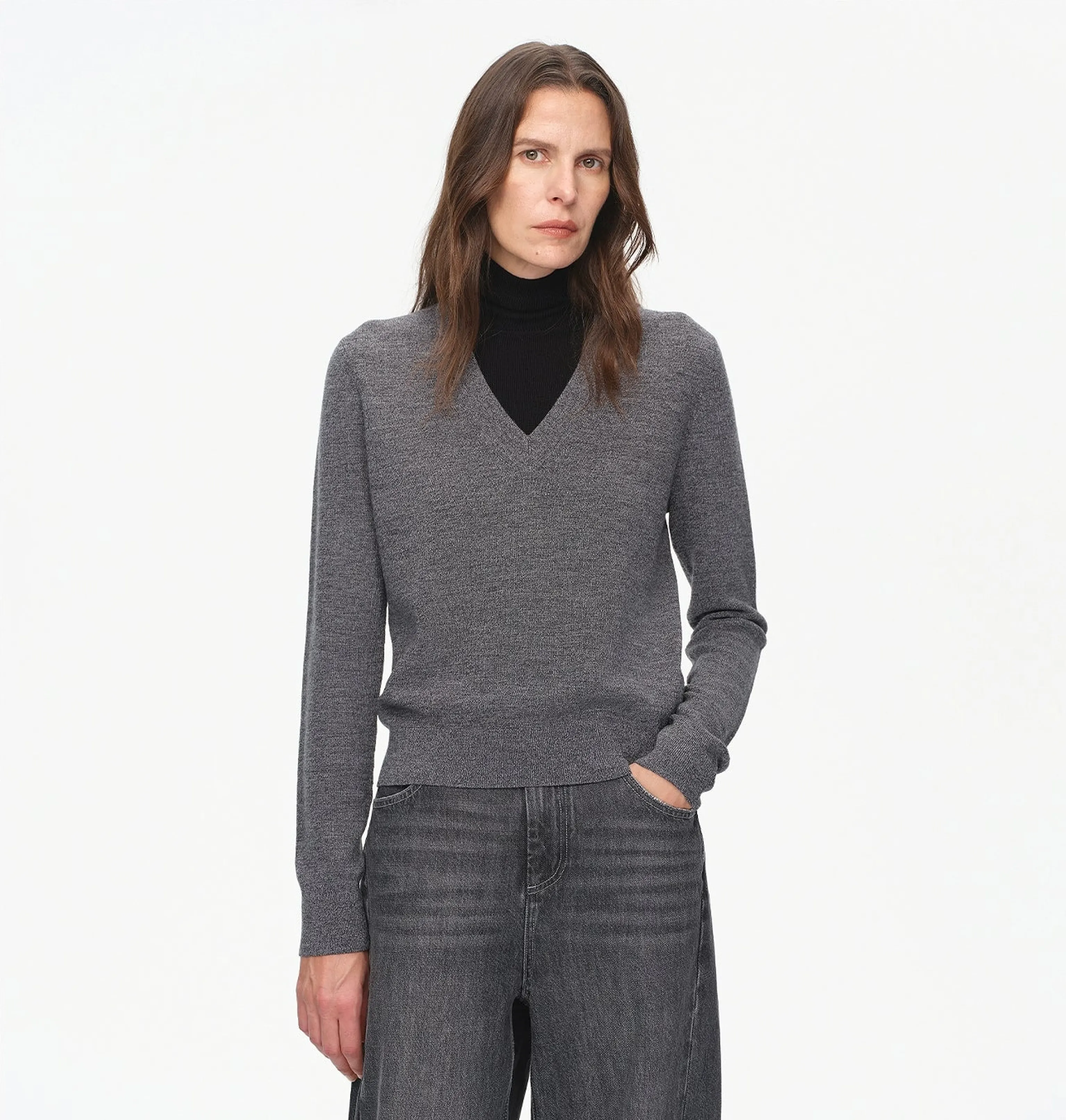 Yangtze V-Neck Sweater - Image 3